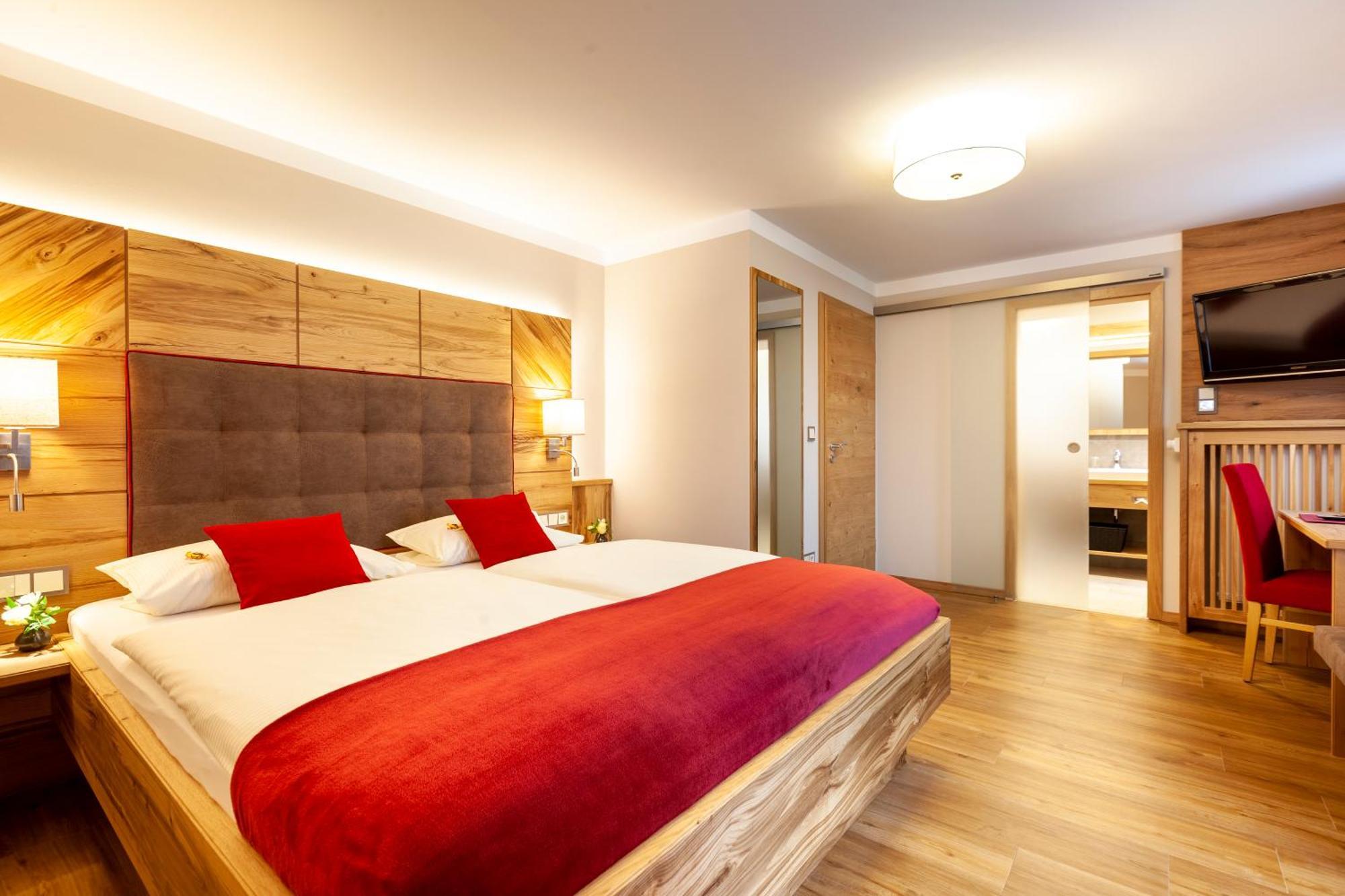 Genusshotel Hohenbogen Neukirchen beim Heiligen Blut Ngoại thất bức ảnh